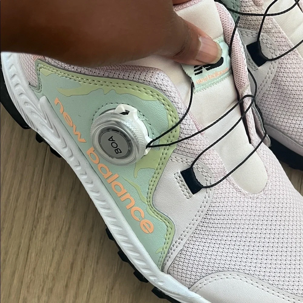 New Balance Boa light pink and Mint Sneakers - US 6.5 - Picture 5 of 6